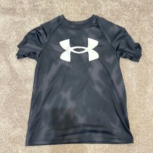 Under Armor Youth Black Athletic T-Shirt